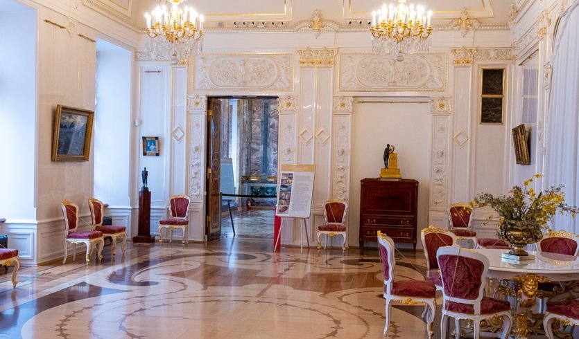 Интерьер Мраморного дворца - Сборные экскурсии для школьников в Санкт-Петербурге Интерьер Мраморного дворца - Сборные экскурсии для школьников в Санкт-Петербурге