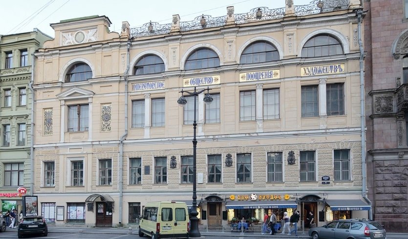 Хозяйки салонов на Большой Морской улице (для заказных групп) – пешеходные экскурсии для заказных групп от 290 рублей