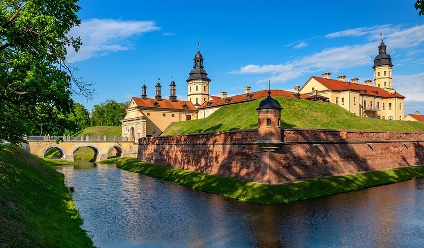 Несвиж – туры и круизы из Петербурга от 21500 рублей