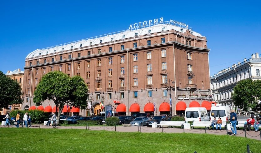 Гостиница «Астория» – автобусные обзорные от 600 рублей