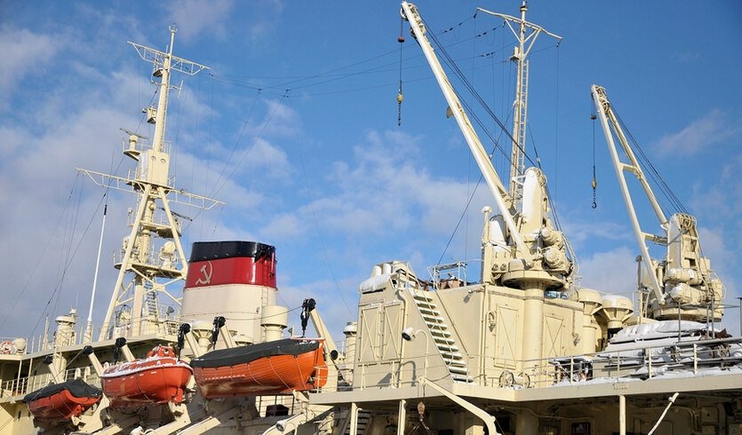 Игра-соревнование «ЮНГИ - ВПЕРЕД!» (Ледокол «Красин») для школьных групп — Экскурсии для школьников в Санкт-Петербурге от 160 рублей