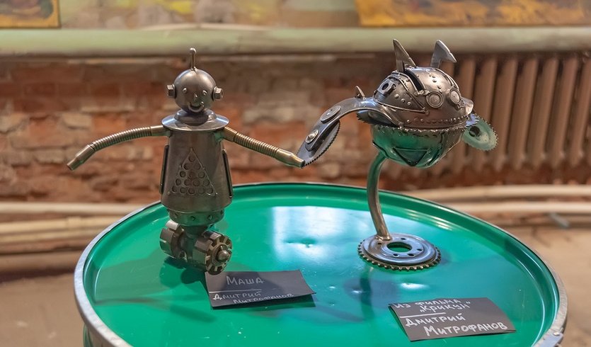 Скульптуры на выставке в Петрикирхе – Экскурсии в музеи и общественные учреждения от 630 рублей