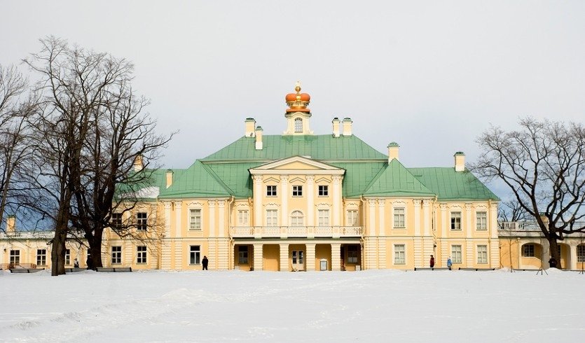 Большой Меншиковский дворец – туры в Санкт-Петербург от 9940 рублей