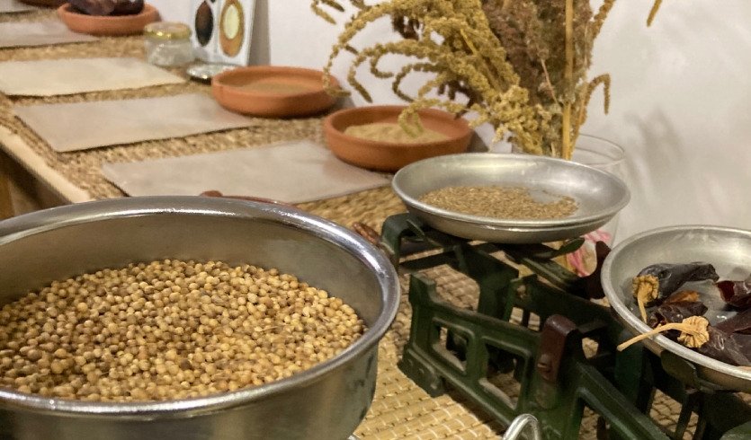 Мастер-класс «Пряный глинтвейн»‎ (Музей специй) – сборные экскурсии для школьников в Санкт-Петербурге