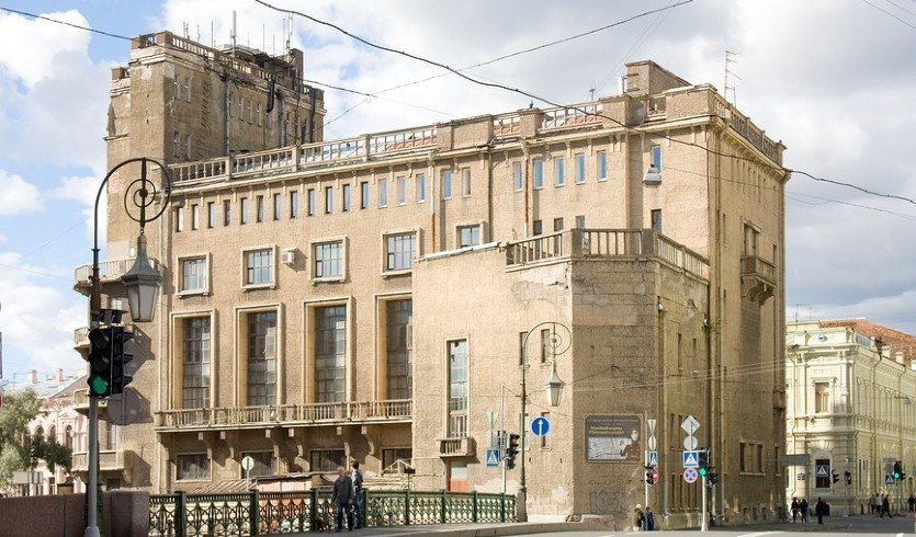 ДК работников связи – пешеходные экскурсии от 600 рублей