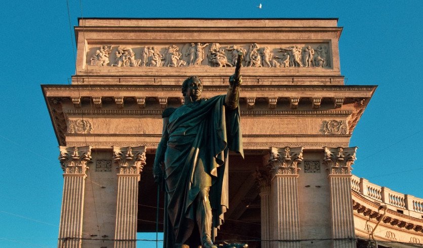 Петербургский свет: лица и судьбы: индивидуальные туры в Петербург от 5550 руб.