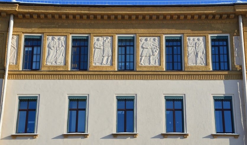 Фасад здания общества «Братья Нобель» – автобусные тематические от 500 рублей