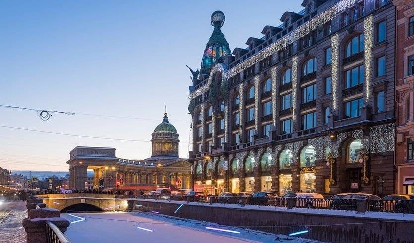 Канал Грибоедова – новогодние программы для школьных групп от 920 рублей