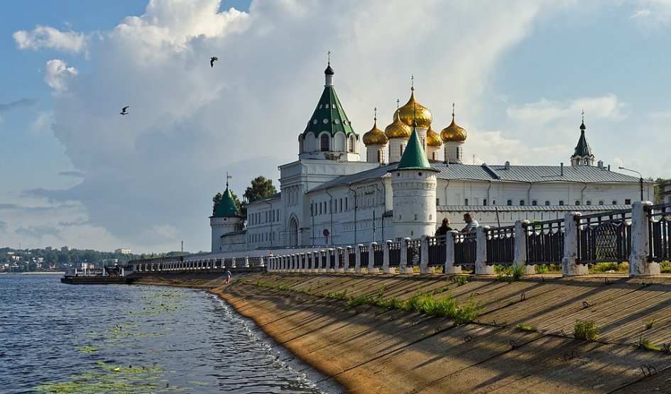 Свято-Троицкий Ипатьевский монастырь Свято-Троицкий Ипатьевский монастырь