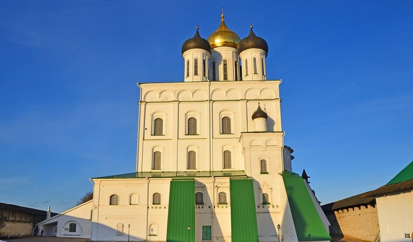 Псков, Изборск, Печоры на «Ласточке» – фото №4 – Фотобанк Лори / Овчинникова Ирина  Псков, Изборск, Печоры на «Ласточке» – туры для школьников от 3950 рублей