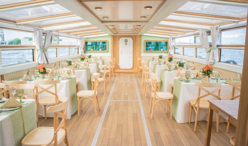 Теплоход «Гармония» – аренда теплохода от 10000 рублей