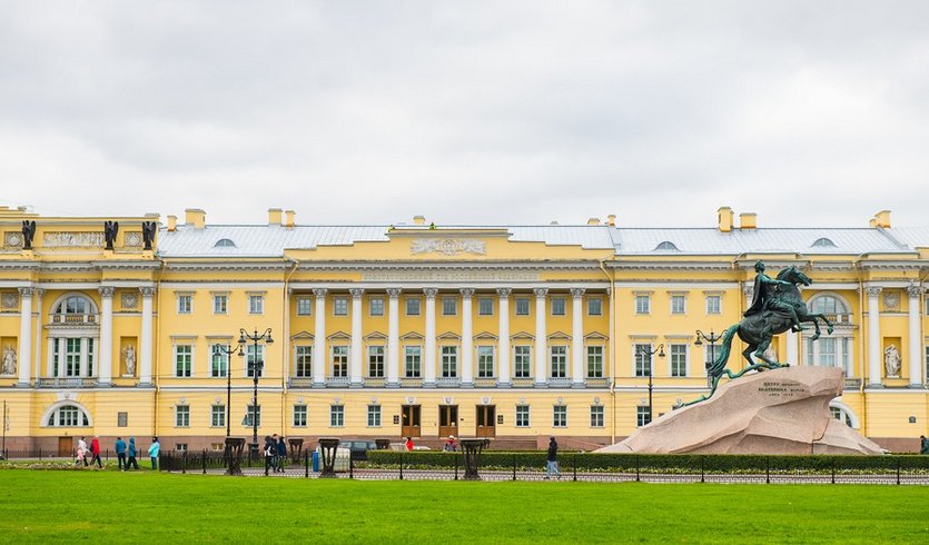 Сенатская площадь – автобусные экскурсии от 1000 рублей