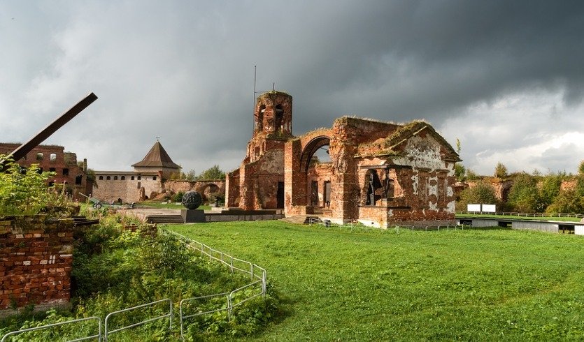 Экскурсия в крепость Орешек (Шлиссельбург) из Санкт-Петербурга – загородные экскурсии от 2500 рублей