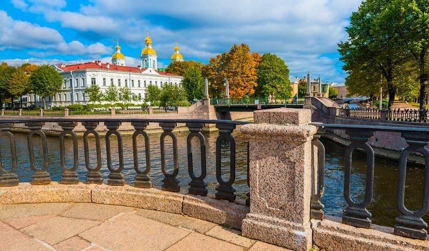 Вид на Николо-Богоявленский морской собор – экскурсии во дворцы, особняки и музеи для заказных групп от 1140 рублей