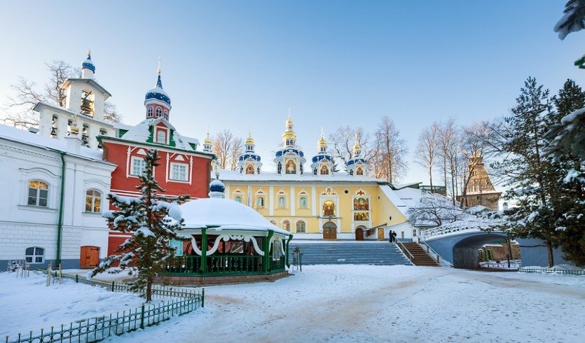 Псково Печерский монастырь зимой