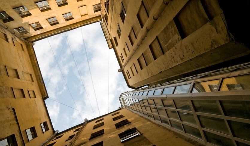 Дворы Петербурга: история доходных домов – фото №1 – Фотобанк Лори/ 