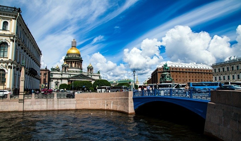 Серебряное ожерелье России (Петербург + о.Коневец на метеоре) – тур в СПб от 19740 рублей Photo by Tamara Malaniy on Uplash