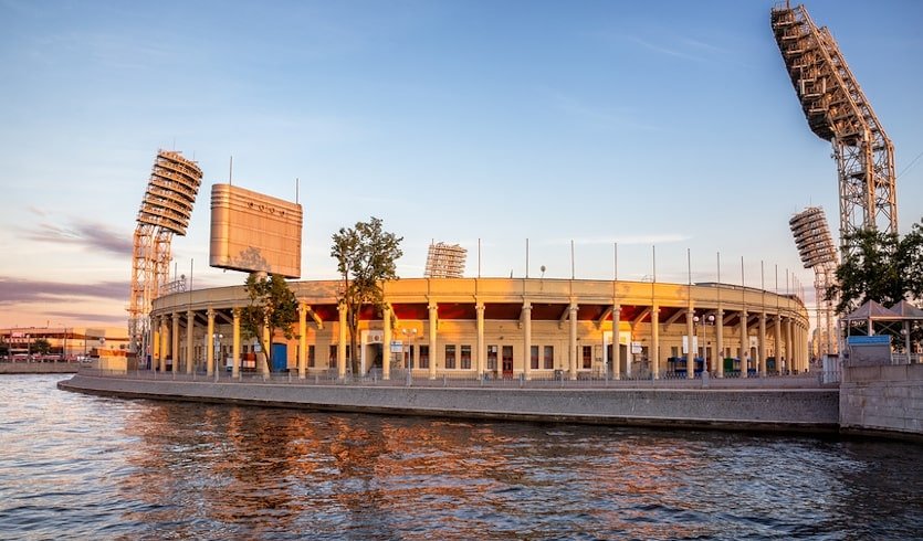 Комплексный тур «Спортивный Петербург» — индивидуальные туры в Петербург от 3100 руб.