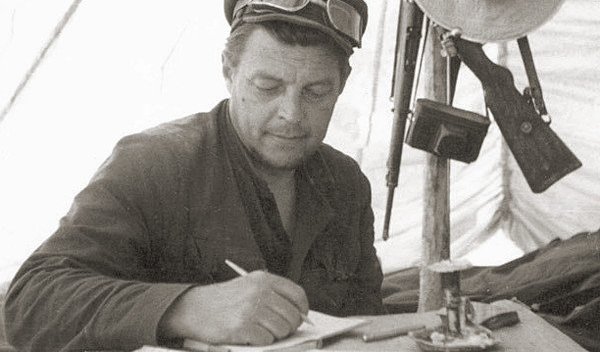 Иван Антонович Ефремов – автобусные экскурсии от 3300 рублей