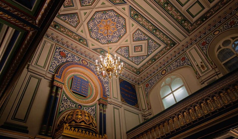 Экскурсия в Большую Хоральную Синагогу (для групп) — Интерьерные