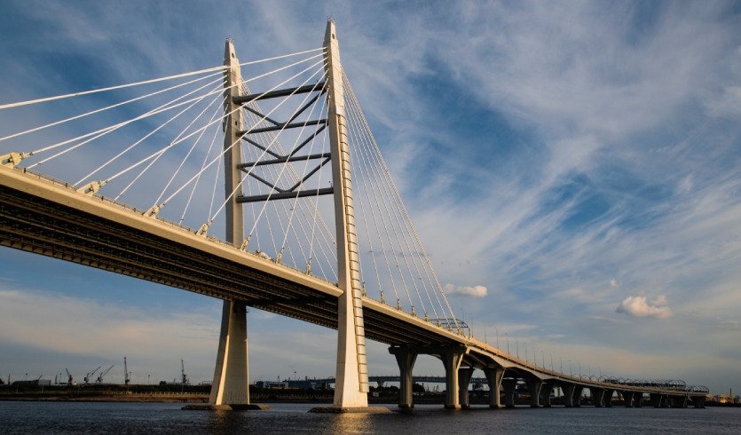Вантовый мост – водные экскурсии по рекам и каналам