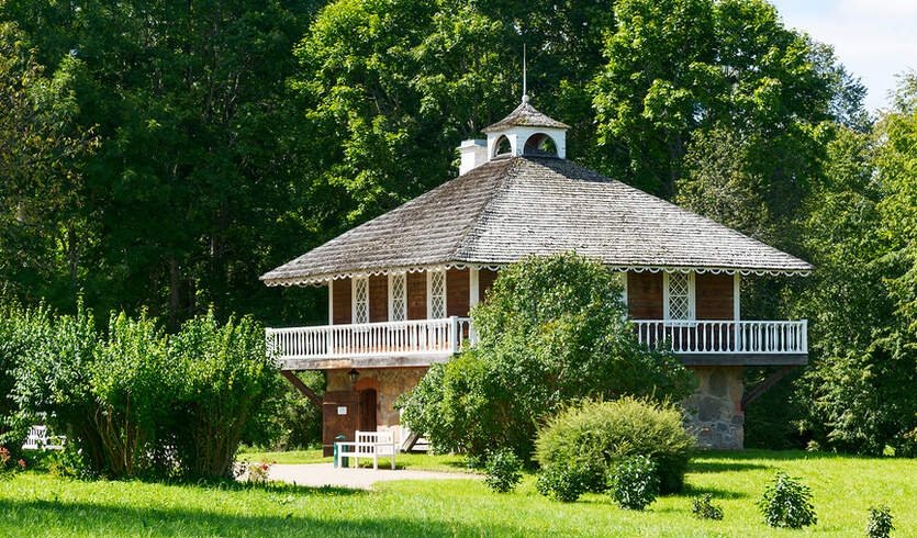 Гатчинское кольцо (Суйда, Кобрино, Выра) — фото № 1 — Фотобанк Лори / Александр Щепин Гатчинское кольцо (Суйда, Кобрино, Выра) — Автобусные загородные