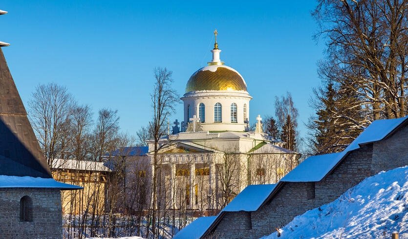 Свято-Успенский Псково-Печерский монастырь - Туры по России от 18950 рублей