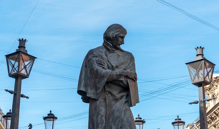 Памятник Гоголю – Сборные экскурсии для школьников в Санкт-Петербурге от 1200 рублей Памятник Гоголю – Сборные экскурсии для школьников в Санкт-Петербурге от 1200 рублей
