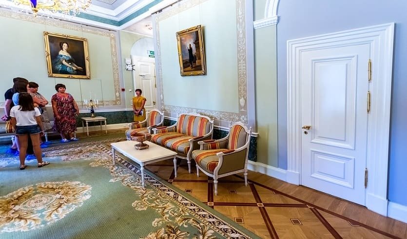 Квесты в Константиновском дворце — Квесты для школьников от 1380 рублей