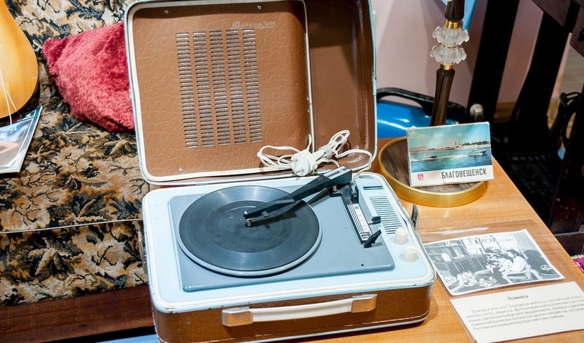 Предметы советского быта – экскурсии в музеи, храмы и другие общественные учреждения