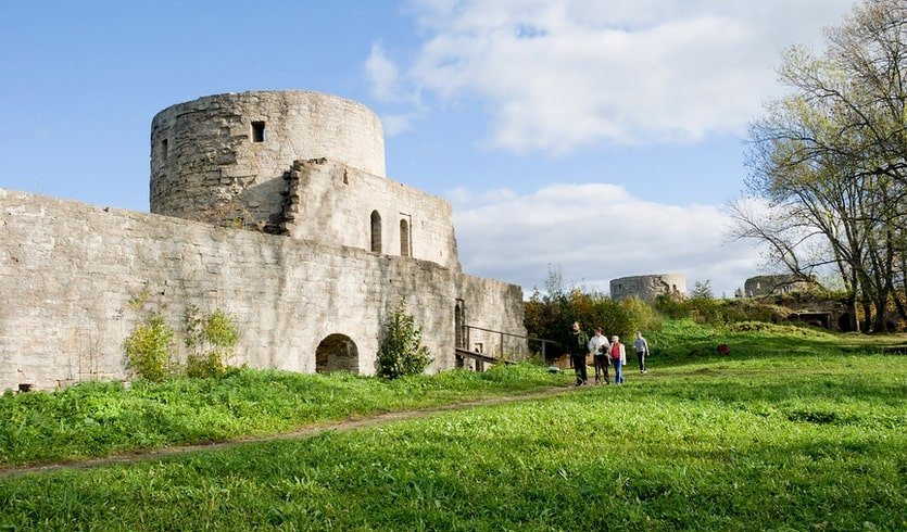 Крепость Копорье – туры по Северо-Западу от 1990 рублей Крепость Копорье – туры по Северо-Западу от 1990 рублей