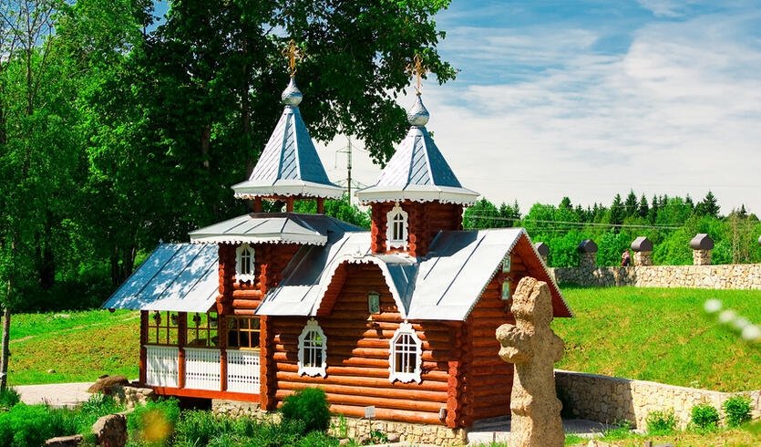 Иные места Ленинградской области: от язычества к православию — Автобусные загородные