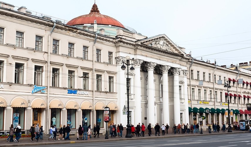 Базилика святой Екатерины Александрийской и Голландская церковь – Пешеходные экскурсии от 600 рублей  