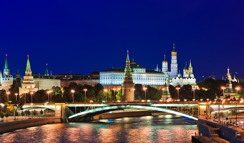 Семейный уикенд в Москве — фото №1 — Photo by Vitali Adutskevich on Unsplash