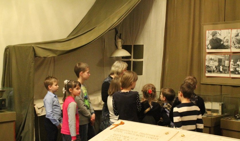 Дети в Военно-медицинском музее – сборные экскурсии для школьников в Санкт-Петербурге