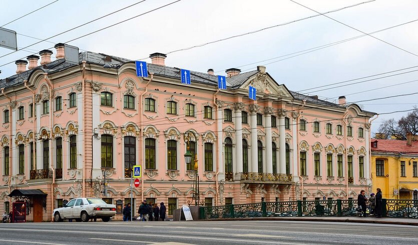 Строгановский дворец (для школьных групп) – экскурсии и программы для детей от 380 рублей