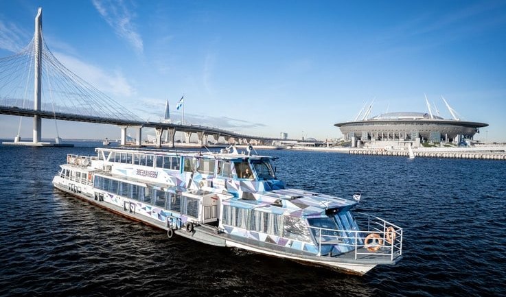 Аренда теплохода «Звезда Невы» – аренда теплохода в СПб от 17000 рублей