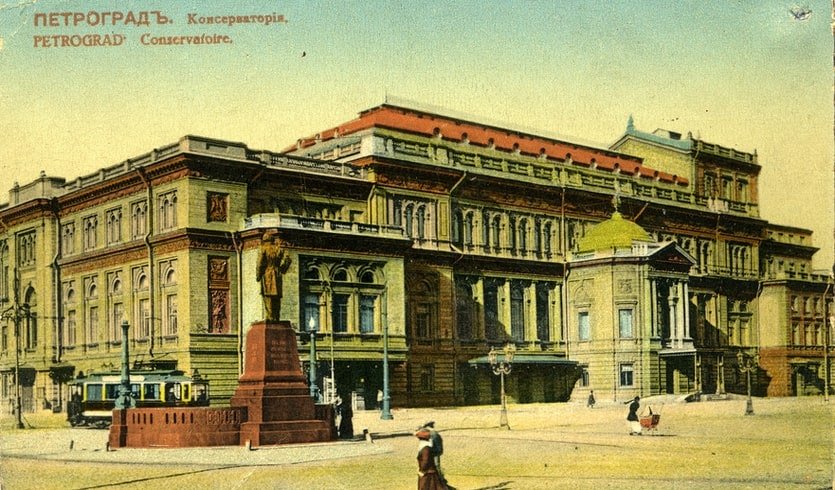 Театральная площадь – Пешеходные экскурсии