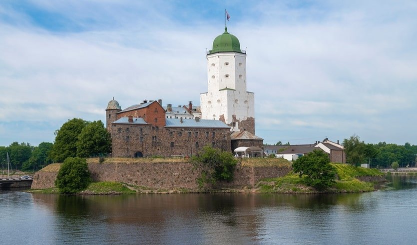 Выборгский замок – сборные туры в Санкт-Петербург от 10450 рублей