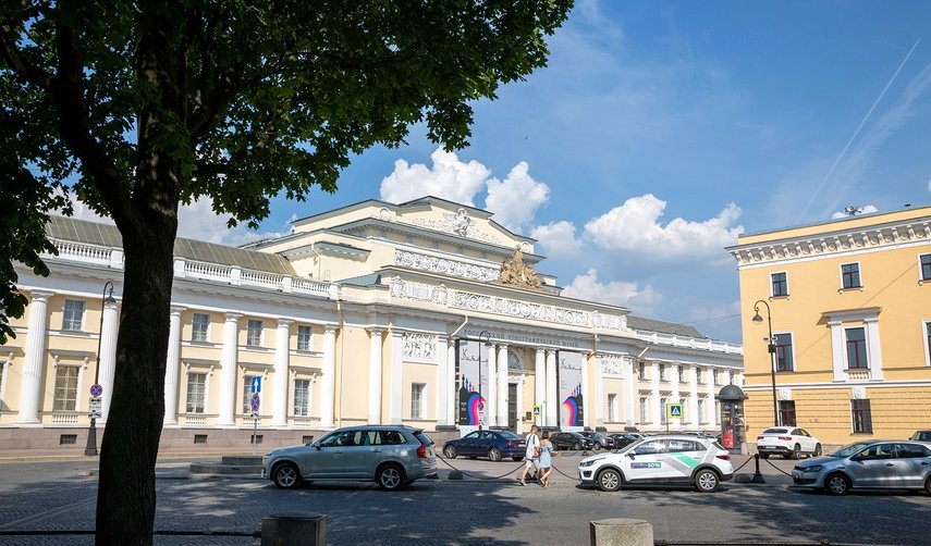 По Малой Садовой до площади Искусств – путь через три столетия. С посещением музея Исаака Бродского – Пешеходные экскурсии 