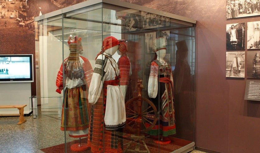 Национальные костюмы народностей России – сборные экскурсии для школьников в Санкт-Петербурге от 1050 рублей