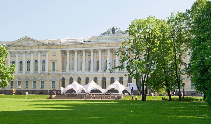 Вокруг Михайловского дворца – фото №2 – Фотобанк Лори/ Александр Щепин  Вокруг Михайловского дворца – Пешеходные экскурсии