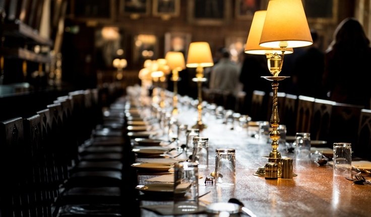 Школа чародейства и волшебства Хогвартс – новогодние программы для школьных групп от 1790 рублей