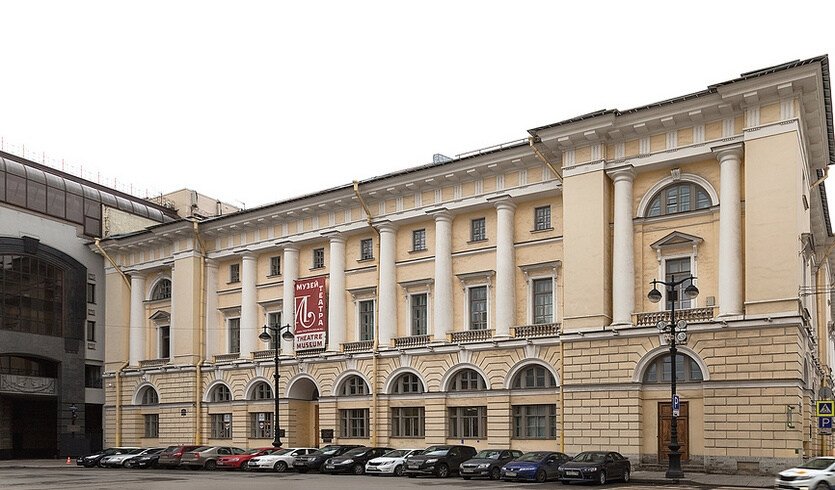 Опера и экскурсия в музее театрального и музыкального искусства — Фото № 1 — Фотобанк Лори / Валентина Качалова  Опера и экскурсия в музее театрального и музыкального искусства — Дворцы и особняки
