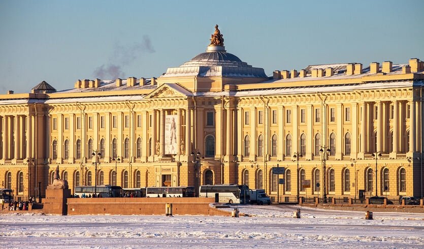 Там грозный Зевс и мудрая Афина (Академия художеств) — Фото № 1 — Фотобанк Лори / Виктория Катьянова Там грозный Зевс и мудрая Афина (Академия художеств) — Музеи