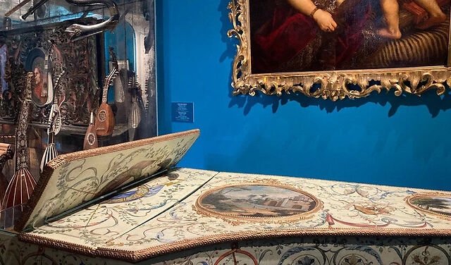 Экспозиция в Шереметевском дворце — сборные экскурсии, мастер-классы, квесты для школьников в Санкт-Петербурге от 450 рублей