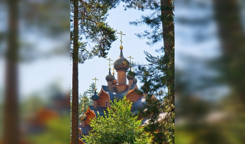 Деревянное кольцо Карельского перешейка — фото № 2 — Фотобанк Лори / Юлия Бабкина Деревянное кольцо Карельского перешейка — Автобусные загородные