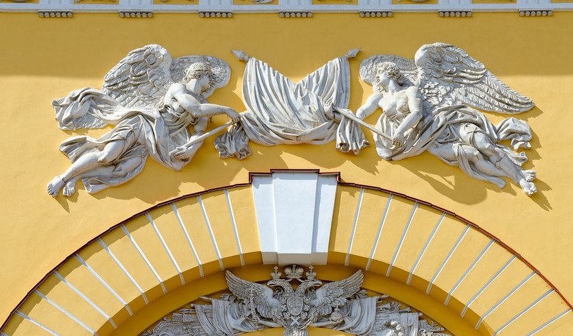 Фасад здания Адмиралтейства — Экскурсии и программы для детей от 240 рублей Фасад здания Адмиралтейства — Экскурсии и программы для детей от 240 рублей