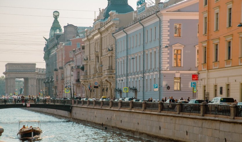 Набережная реки Фонтанка – водные экскурсии по рекам и каналам от 900 рублей Набережная реки Фонтанка – водные экскурсии по рекам и каналам от 900 рублей