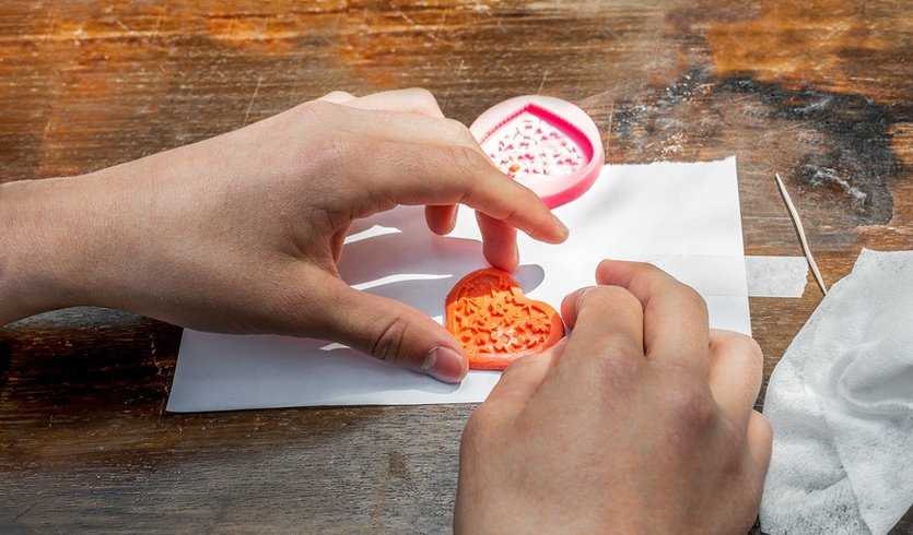 Мастер-класс по лепке из полимерной глины «Рождественский ангел» — Сборные экскурсии для школьников в Санкт-Петербурге